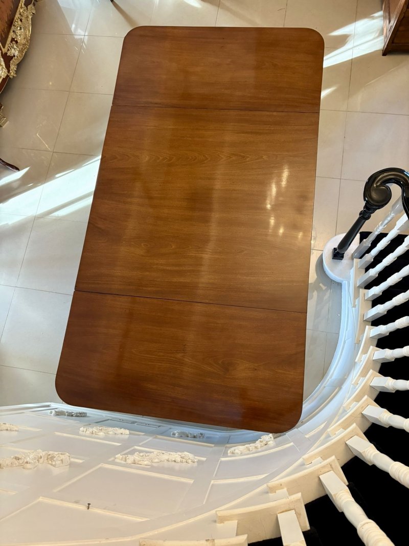 Superb Quality Antique Regency Three-Pillar Mahogany Dining Table